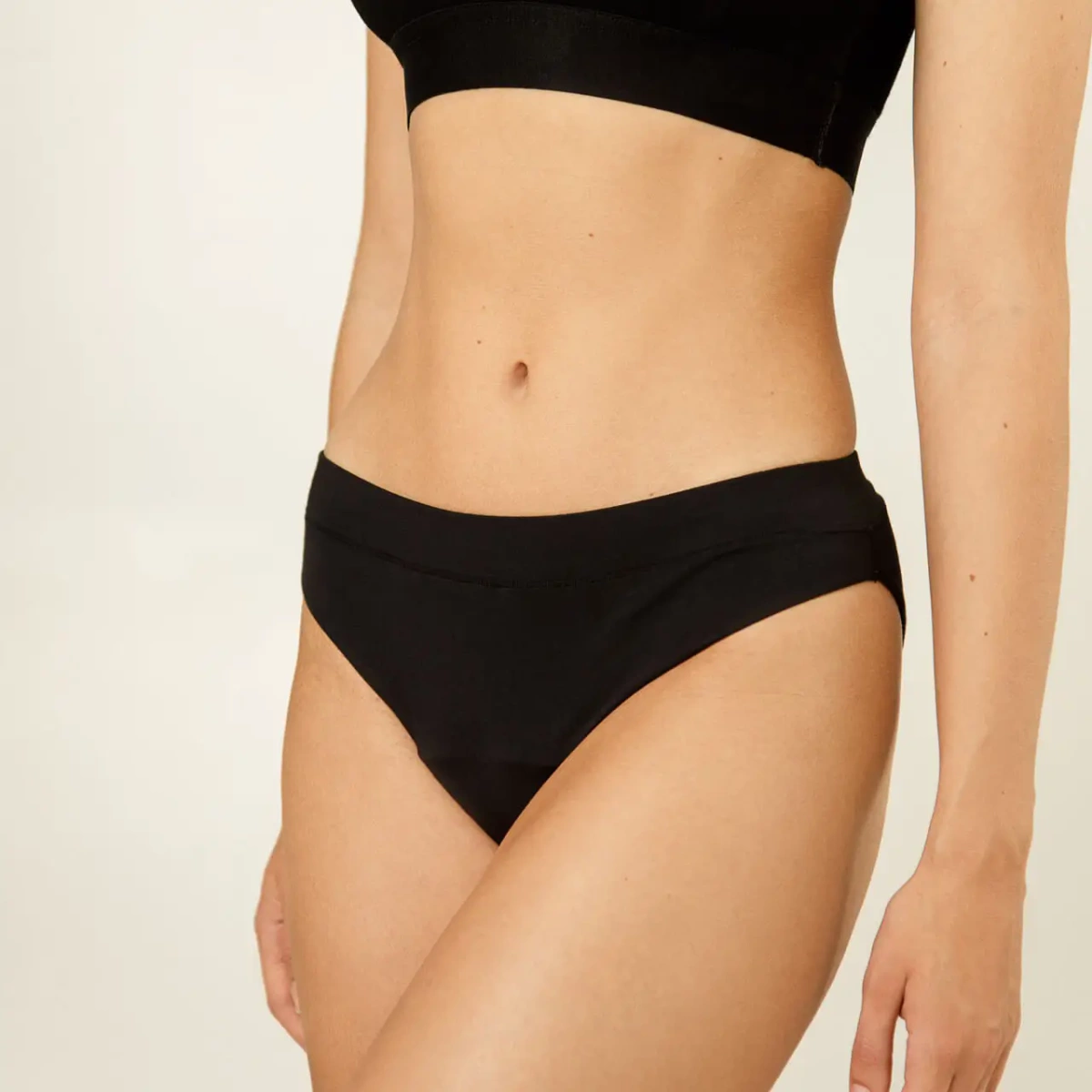 Majtki menstruacyjne jako element garderoby, nie tylko „ochrona”