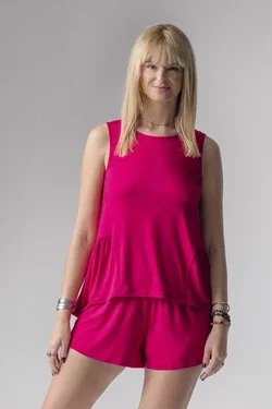 Jackie krótka piżama loungewear z falbanką – rubin