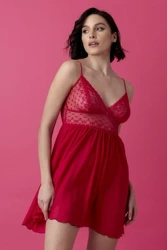 Ballade krótka koszulka nocna baby-doll z brazylianami – malina