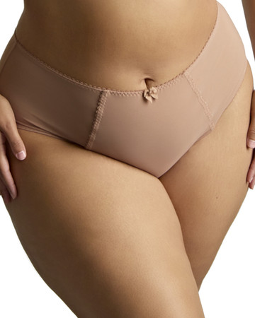 Liberty figi z głębokim stanem – mocha – Sculptresse
