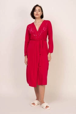 Szlafrok 3/4 damski z koronką - czerwony
